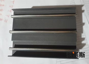 95三轨普通推拉窗