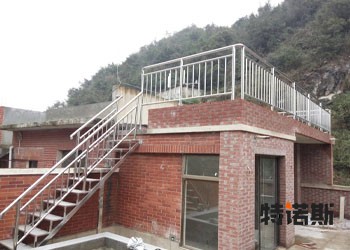 不锈钢楼梯